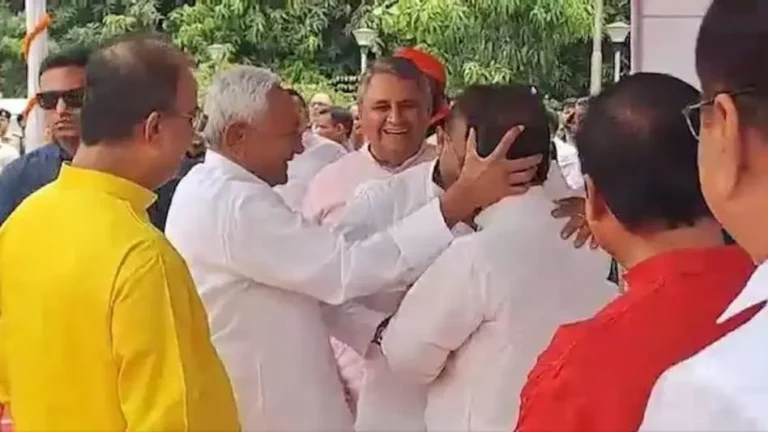 Nitish Kumar Viral Video