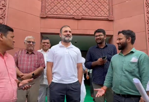 Farmers Meet Rahul Gandhi